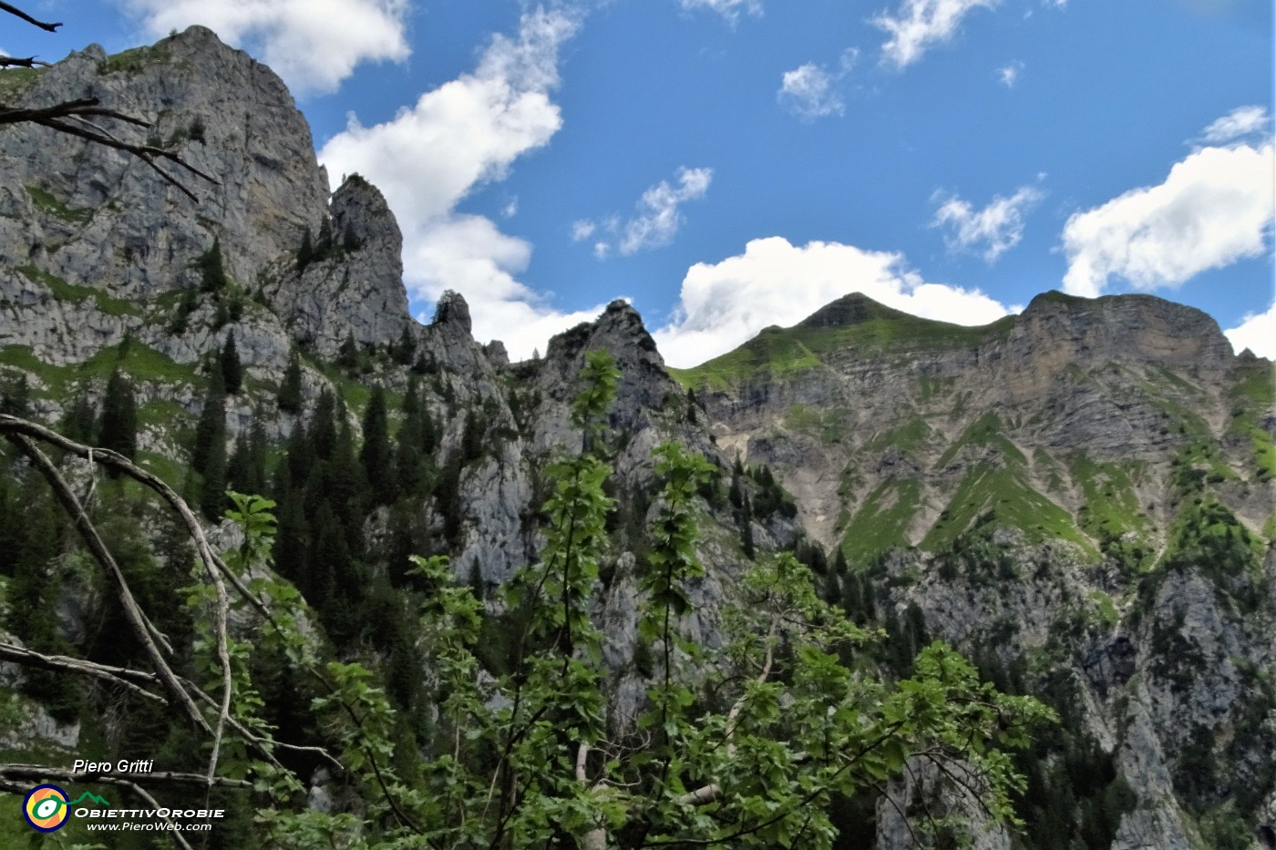 55 Da sopra l' Arco vista verso il Pegherolo .JPG